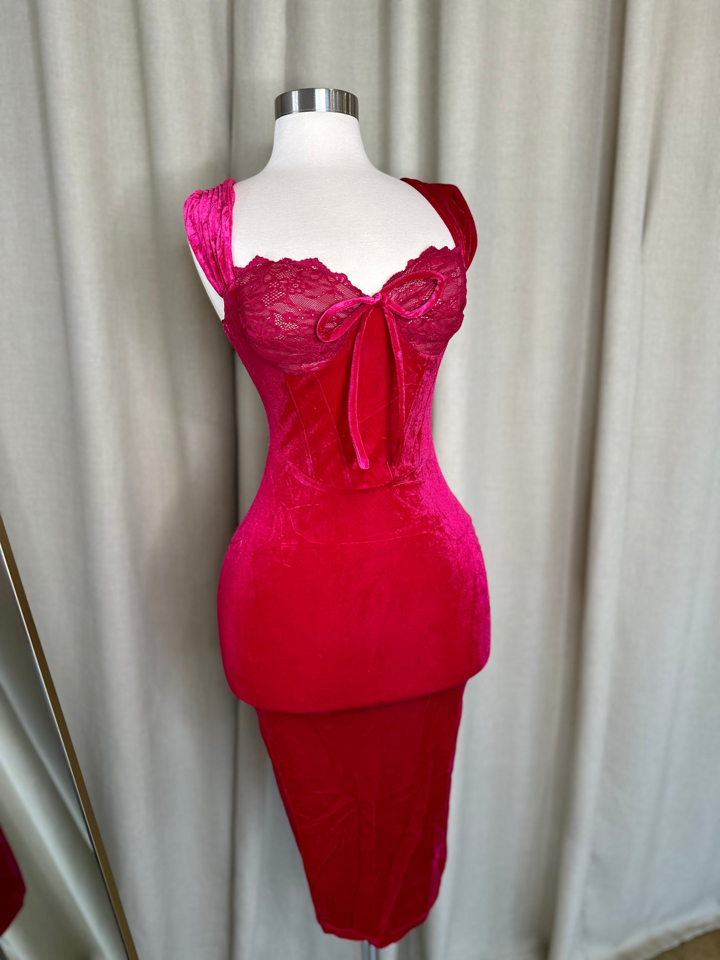 Le Rose Dress