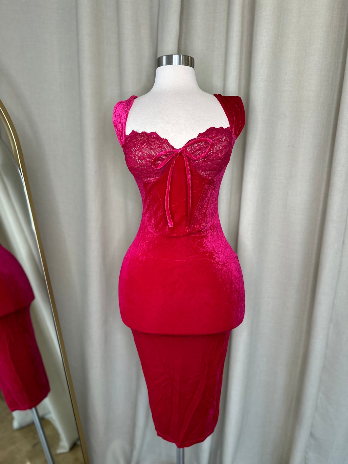 Le Rose Dress